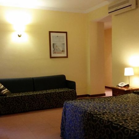 Hotel Villa Ada Поцало Екстериор снимка